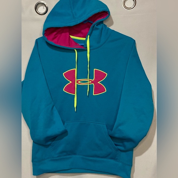 Under Armour Tops - Under Armour Women MD/M Sweatshirt/Hoodie